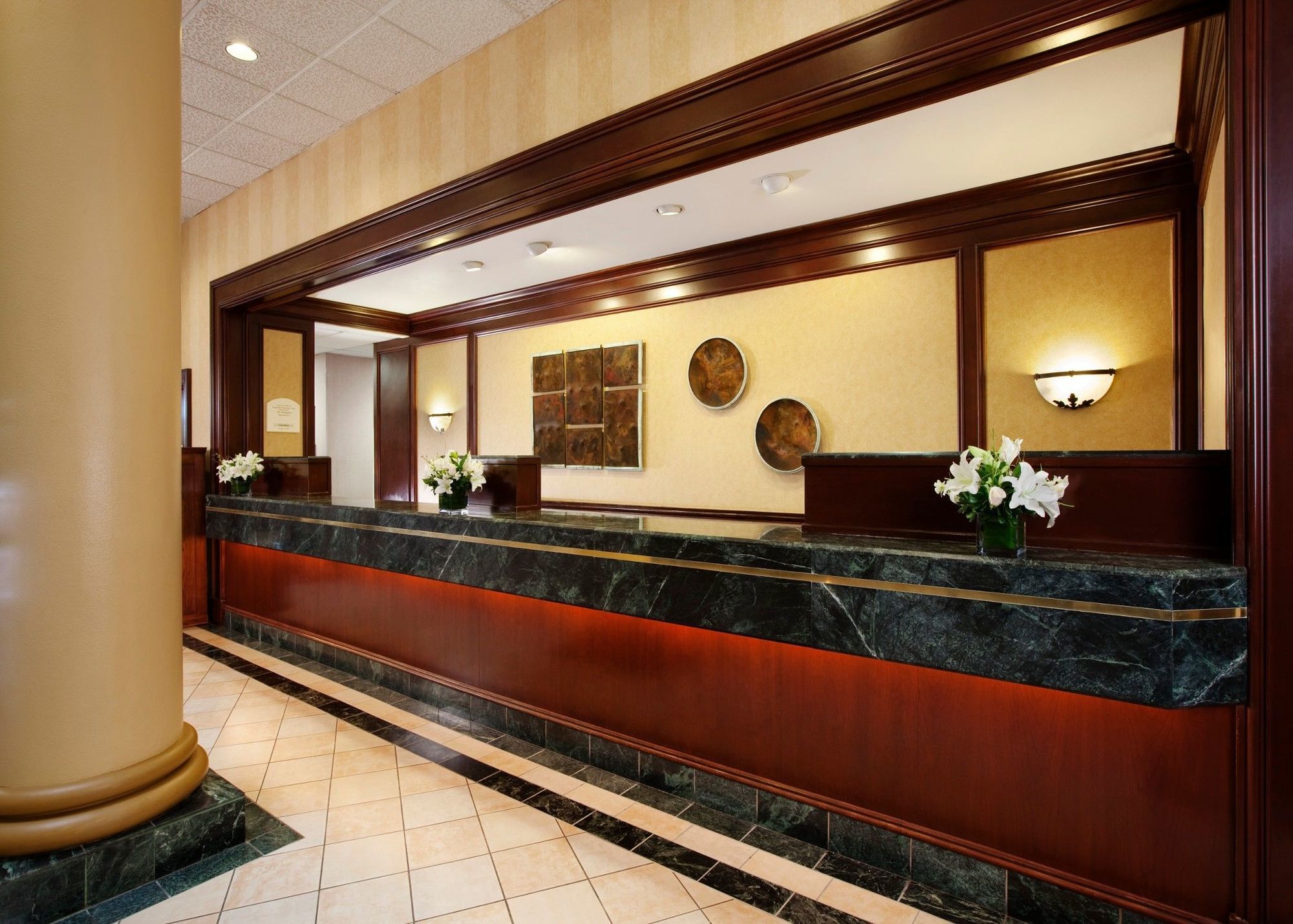 Crowne Plaza Dallas Near Galleria-Аддисон Экстерьер фото
