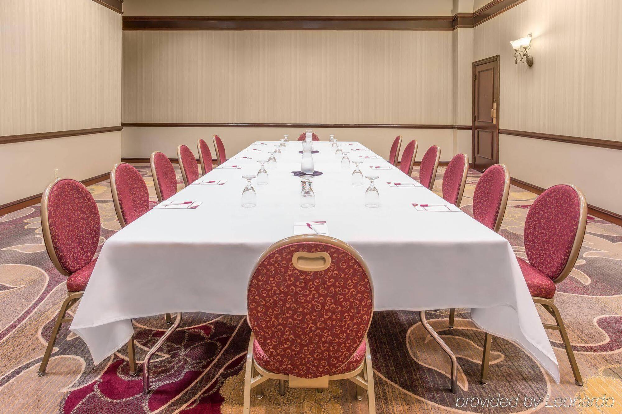 Crowne Plaza Dallas Near Galleria-Аддисон Экстерьер фото