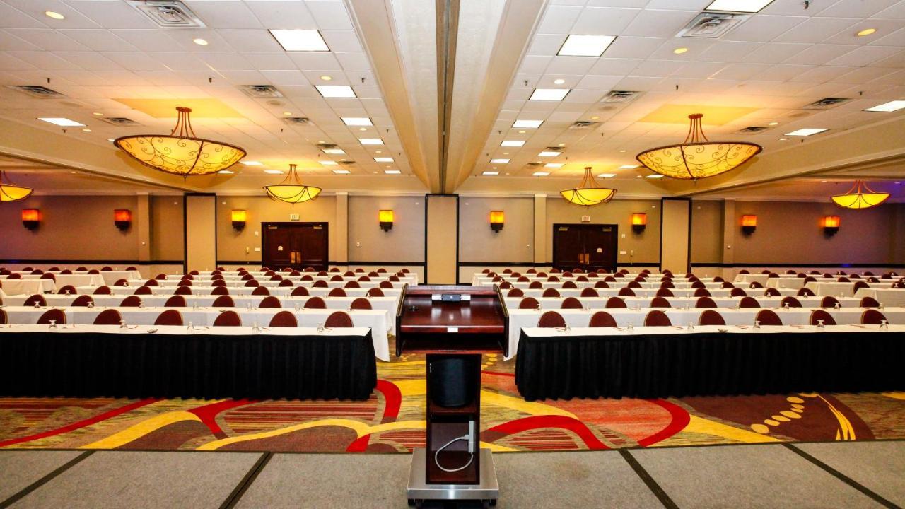 Crowne Plaza Dallas Near Galleria-Аддисон Экстерьер фото
